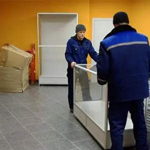 Безопасная доставка торгового оборудования с грузчиками на Газели Безопасная перевозка торгового оборудования Газелью по Реутову